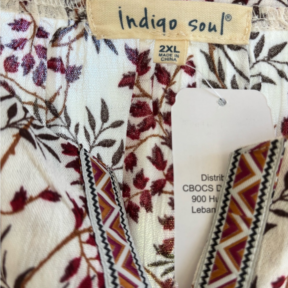 NWT Indigo Soul Women's Floral Tunic - Red and White Sz. 2X - Picture 2 of 6
